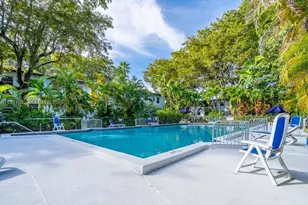 5565 SW 80th St, Miami, FL 33143 - Photo 6