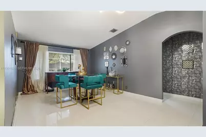 11941 SW 20th St, Miramar, FL 33025 - Photo 8