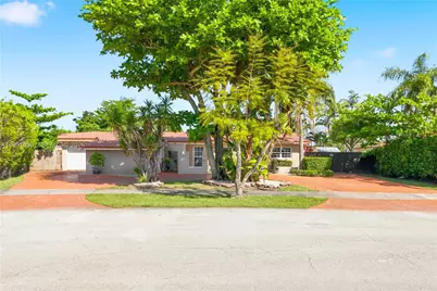 9955 SW 74th St, Miami, FL 33173 - Photo 2