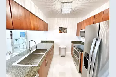 1200 SE Brickell Bay Dr #1707, Miami, FL 33131 - Photo 18