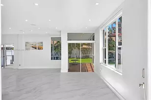 3085 N 36th Ave, Hollywood, FL 33021 - Photo 8