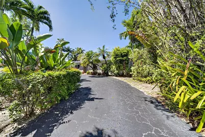 10142 SW 79th Ave, Miami, FL 33156 - Photo 16