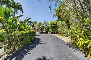 10142 SW 79th Ave, Miami, FL 33156 - Photo 16