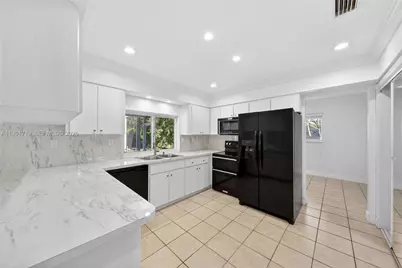 10142 SW 79th Ave, Miami, FL 33156 - Photo 28