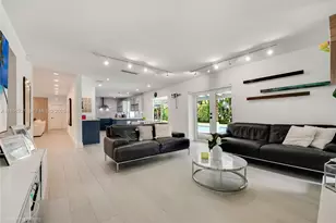 10330 SW 71st Ave, Pinecrest, FL 33156 - Photo 14