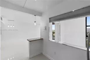 3675 N Country Club Dr, Aventura, FL 33180 - Photo 24