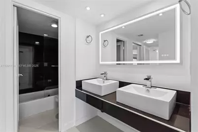 3675 N Country Club Dr #1501, Aventura, FL 33180 - Photo 30