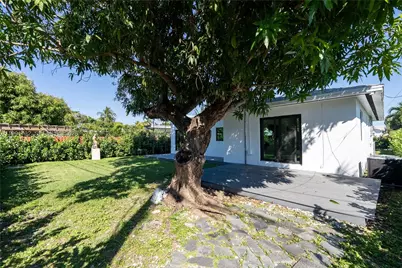7548 Adventure Ave, North Bay Village, FL 33141 - Photo 36