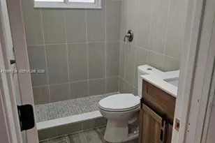 1151 W 28th St, Hialeah, FL 33010 - Photo 8