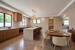 8285 SW 104th St, Miami, FL 33156 - Photo 2