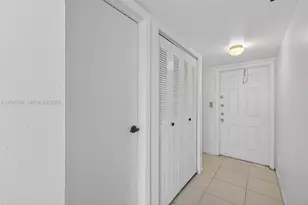 3100 W Rolling Hills Cir, Davie, FL 33328 - Photo 36
