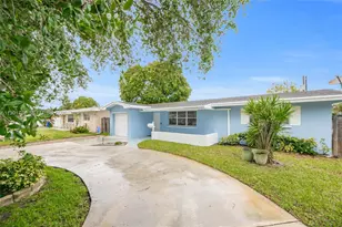 7811 NW 10th St, Pembroke Pines, FL 33024 - Photo 4