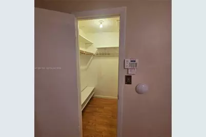 7104 SW 132nd Ct, Miami, FL 33183 - Photo 10