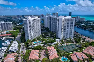 21050 Point Pl, Aventura, FL 33180 - Photo 36