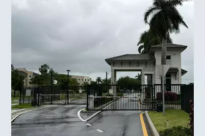 12436 NW 23rd Ct, Miami, FL 33167 - Photo 2