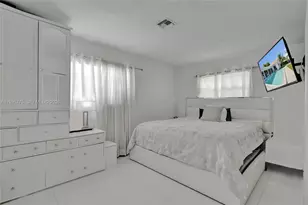 4100 Bayview Dr, Fort Lauderdale, FL 33308 - Photo 16