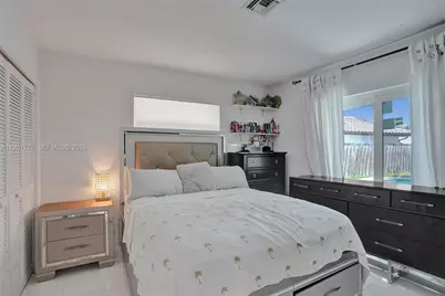 4100 Bayview Dr, Fort Lauderdale, FL 33308 - Photo 14