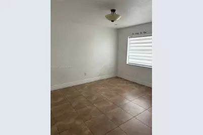 4386 W 10th Ave, Hialeah, FL 33012 - Photo 2