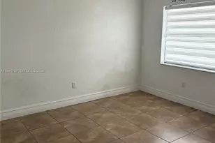 4386 W 10th Ave, Hialeah, FL 33012 - Photo 2