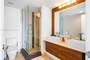 601 NE 27th St, Miami, FL 33137 - Photo 14