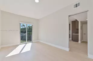 694 NE 76th St, Miami, FL 33138 - Photo 16