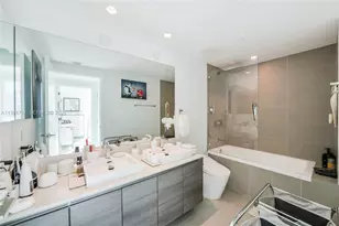 1080 Brickell Ave, Miami, FL 33131 - Photo 10