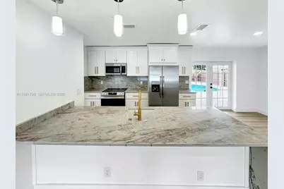 2101 N 56th Ave, Hollywood, FL 33021 - Photo 12