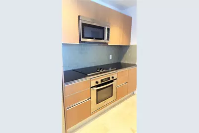 1060 Brickell Ave #2403, Miami, FL 33131 - Photo 14