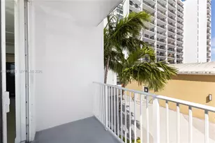 3180 SW 22nd St, Miami, FL 33145 - Photo 10