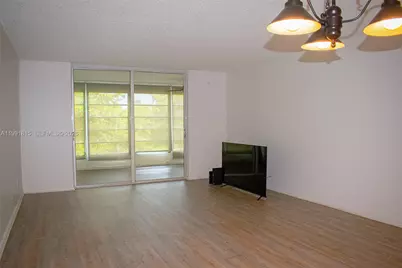 260 NW 76th Ave #406, Margate, FL 33063 - Photo 4