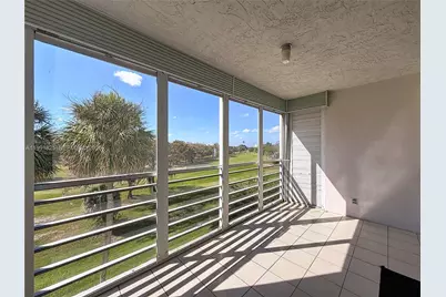 605 Oaks Dr #405, Pompano Beach, FL 33069 - Photo 30