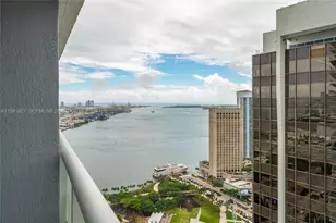 50 Biscayne Blvd, Miami, FL 33132 - Photo 8