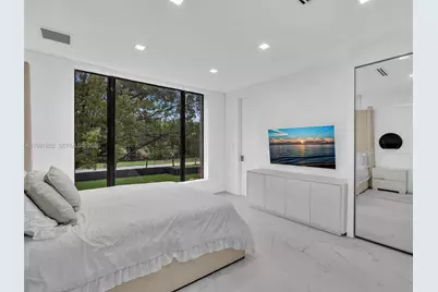 3010 Alton Rd, Miami Beach, FL 33140 - Photo 32