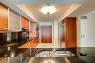 1331 Brickell Bay Dr, Miami, FL 33131 - Photo 16