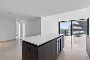 88 SW 7th St, Miami, FL 33130 - Photo 6