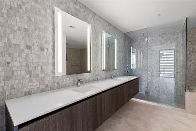 88 SW 7th St #904, Miami, FL 33130 - Photo 1