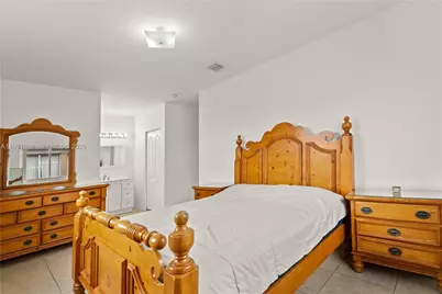 317 E 3rd St #201, Hialeah, FL 33010 - Photo 20