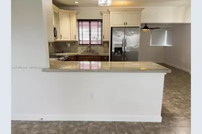 631 W 50th St #631, Hialeah, FL 33012 - Photo 6