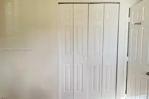 631 W 50th St, Hialeah, FL 33012 - Photo 18