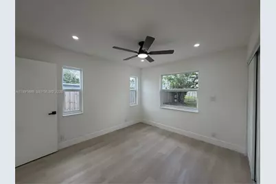 1766 Lauderdale Manor Dr, Fort Lauderdale, FL 33311 - Photo 12