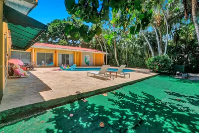 3920 Monserrate St, Coral Gables, FL 33134 - Photo 6