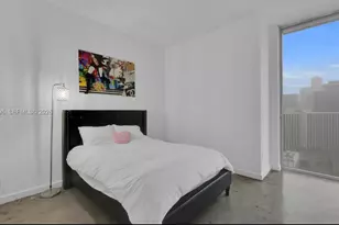 151 SE 1st St, Miami, FL 33131 - Photo 18