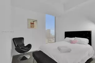 151 SE 1st St, Miami, FL 33131 - Photo 12