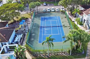 9615 NW 1st Ct, Pembroke Pines, FL 33024 - Photo 36