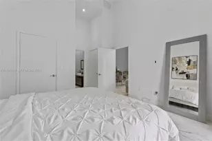 475 Brickell Ave, Miami, FL 33131 - Photo 14