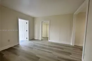 10521 NW 35th Ct, Miami, FL 33147 - Photo 14