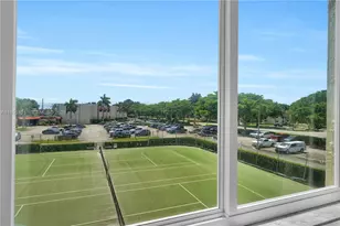 8900 Washington Blvd, Pembroke Pines, FL 33025 - Photo 14