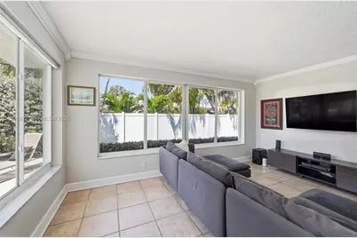 2725 SE 2nd Ct, Pompano Beach, FL 33062 - Photo 22