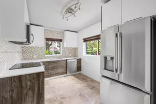 438 Mendoza Ave, Coral Gables, FL 33134 - Photo 8