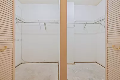 665 NE 195th St #222, Miami, FL 33179 - Photo 16